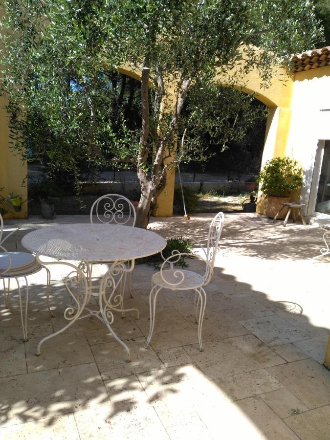 Chambres De La Terre Blanche Sanary-sur-Mer Ngoại thất bức ảnh