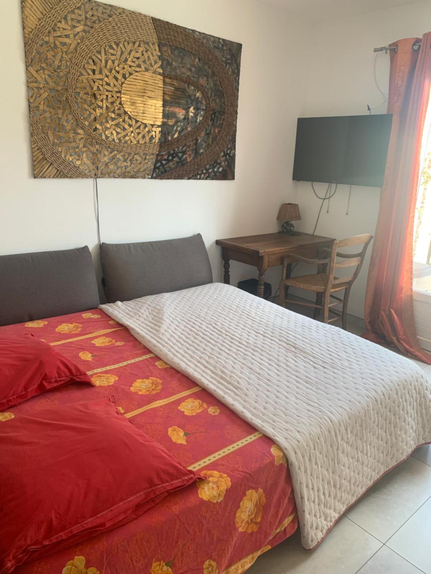 Chambres De La Terre Blanche Sanary-sur-Mer Ngoại thất bức ảnh